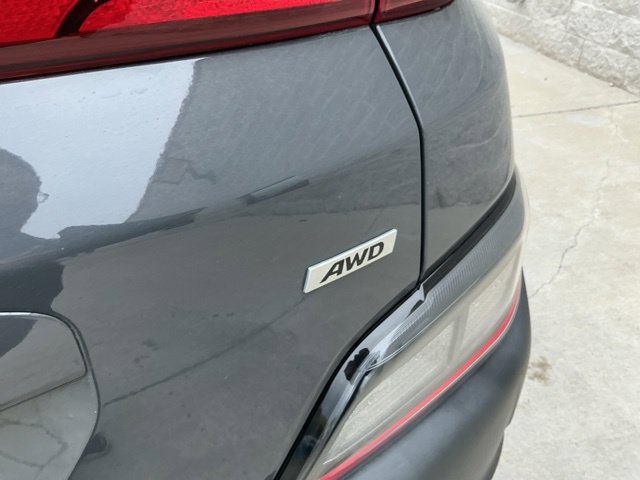Certified 2023 Hyundai Kona SEL AWD/4WD image 38