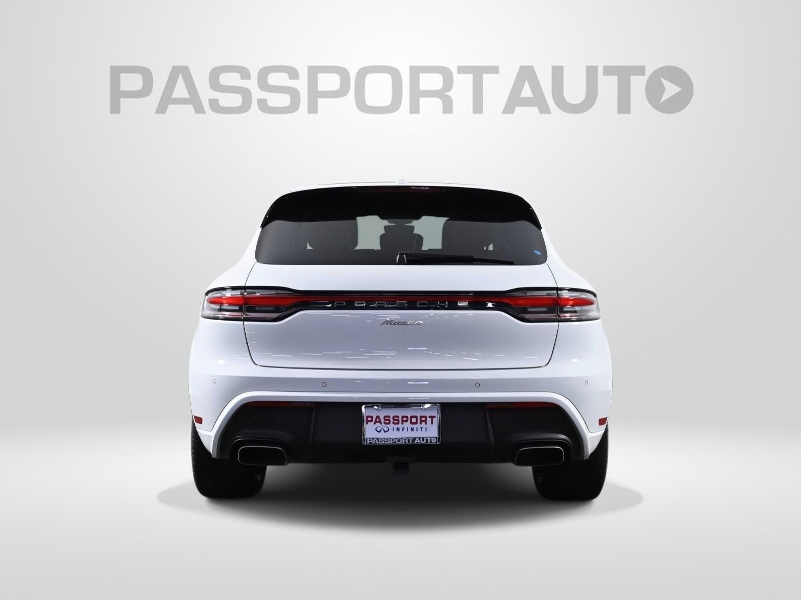 Used 2024 Porsche Macan Turbo AWD/4WD image 5