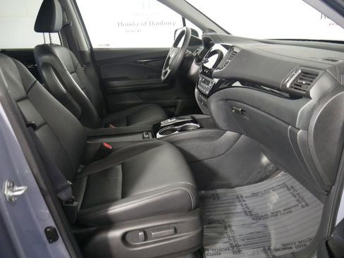 Used 2022 Honda Pilot Touring image 6