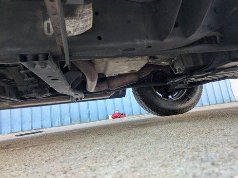 Used 2000 Chevrolet Silverado 1500 LS w/ Firm Ride Suspension Pkg image 19