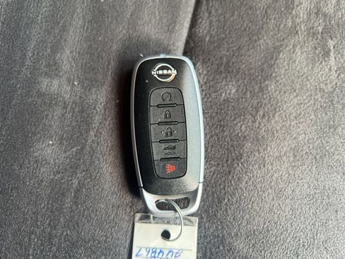 Certified 2024 Nissan Sentra SR image 25