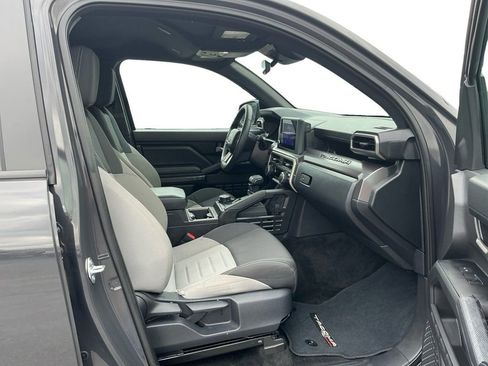 Used 2025 Toyota Tacoma TRD Off-Road image 22