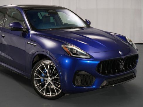 Used 2023 Maserati Grecale Modena AWD/4WD image 11