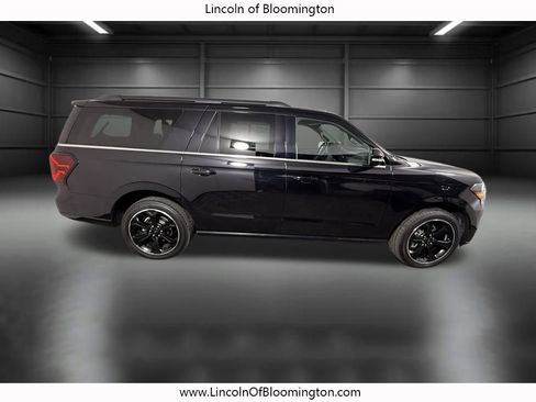 Used 2022 Ford Expedition Max Limited image 8