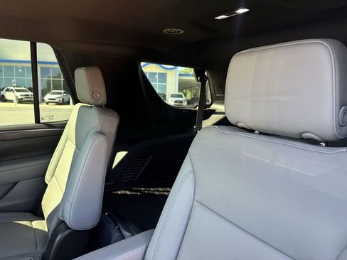 Used 2022 Chevrolet Tahoe LT w/ Luxury Package RWD image 25