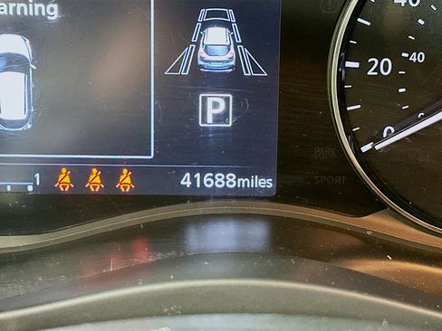 Used 2024 Nissan Kicks SR image 18