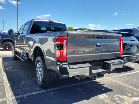 Used 2025 Ford F350 Lariat w/ Chrome Package AWD/4WD image 4