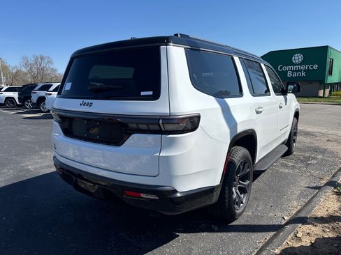 New 2026 Jeep Grand Wagoneer 4WD image 5