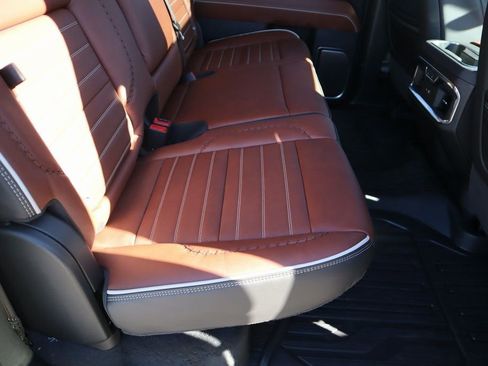 New 2026 GMC Sierra 2500 Denali Ultimate w/ LPO, Black Badging Package image 13