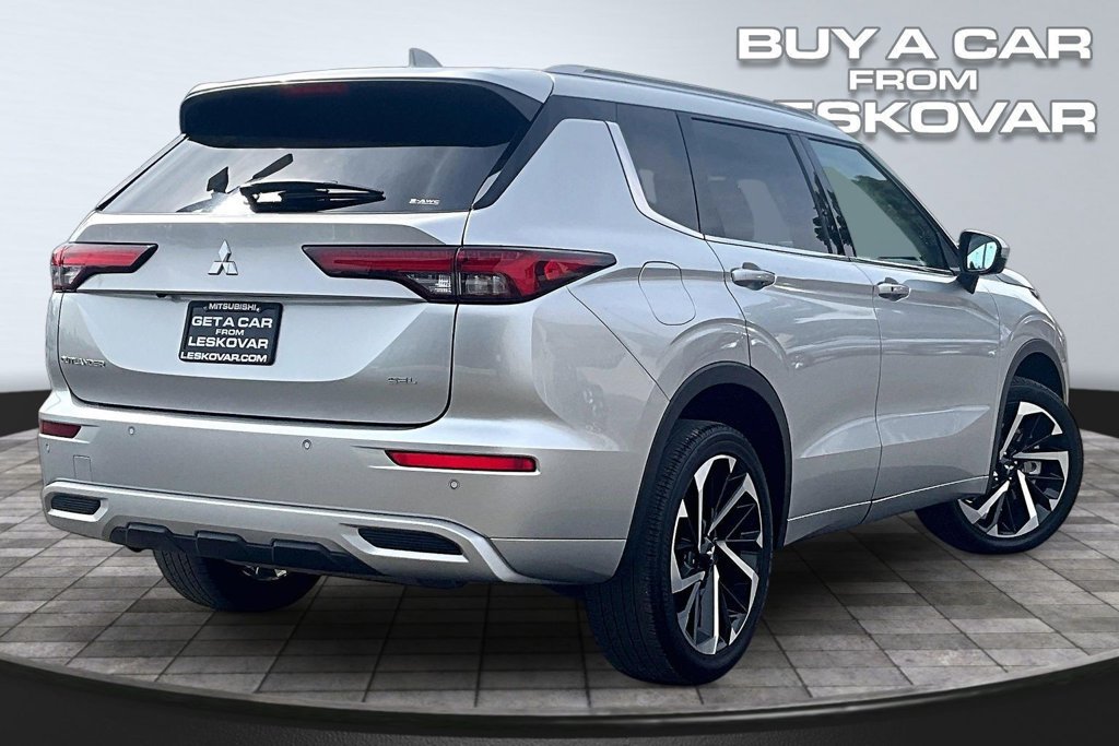 Used 2024 Mitsubishi Outlander SEL AWD/4WD image 13