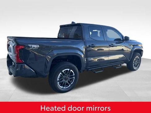 Used 2025 Toyota Tacoma TRD Sport image 18