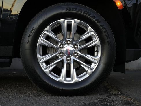 Used 2021 GMC Yukon XL SLT w/ SLT Luxury Plus Package image 12