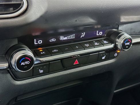 Used 2025 MAZDA CX-30 AWD 2.5 S w/ Preferred Package image 24