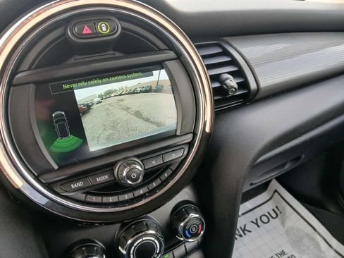 Used 2020 MINI Cooper 2-Door Hardtop image 13