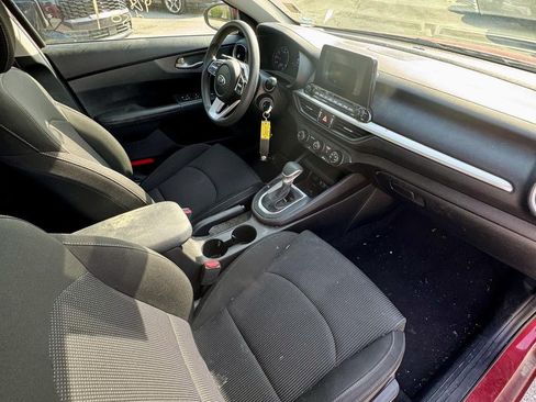 Used 2020 Kia Forte LXS FWD image 15