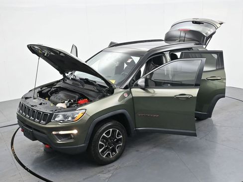 Used 2021 Jeep Compass Trailhawk w/ Sun and Sound Group image 40