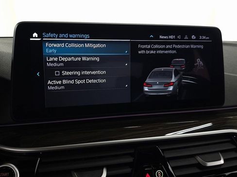 Used 2023 BMW 530e xDrive w/ Premium Package image 29