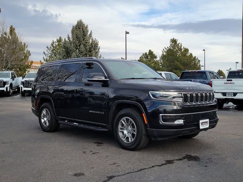 Used 2022 Jeep Wagoneer Series I image 1