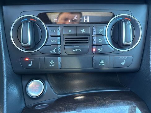 Used 2016 Audi Q3 2.0T Prestige w/ Prestige Package image 27