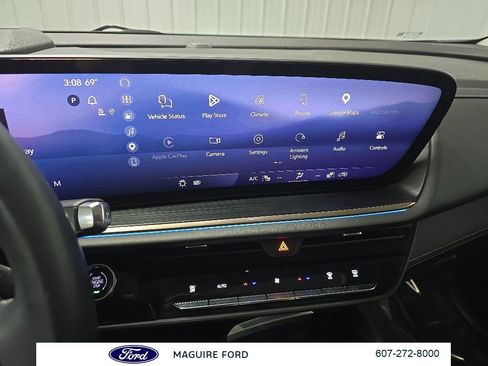 Used 2024 Buick Envision Avenir AWD/4WD image 28