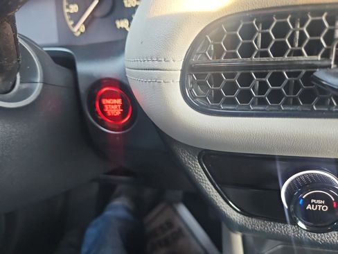 Used 2024 Honda HR-V LX image 28