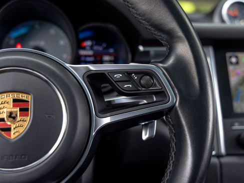 Certified 2018 Porsche Macan GTS AWD/4WD image 34