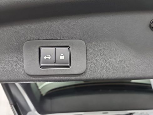 New 2025 Nissan Murano SL image 13