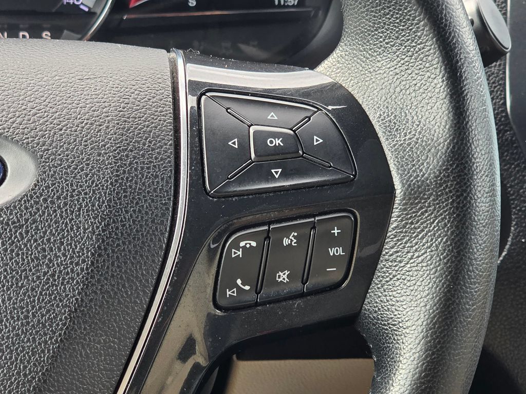 Used 2018 Ford Explorer Limited AWD/4WD image 19