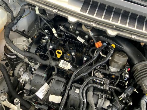 Certified 2024 Ford Edge Titanium image 32