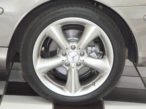 Used 2005 Mercedes-Benz CLK 320 3.2L image 14