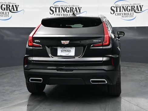 Used 2024 Cadillac XT4 Premium Luxury FWD image 6