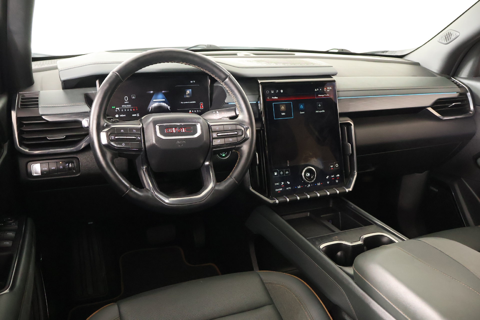 Used 2025 GMC Acadia AT4 AWD/4WD image 2