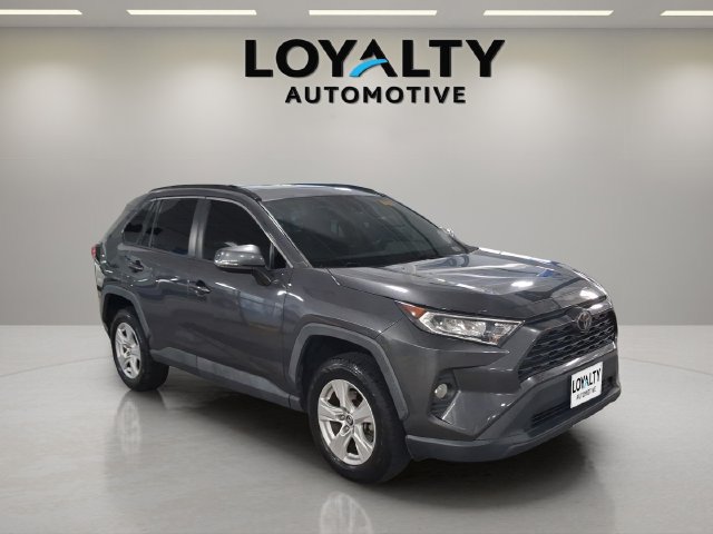 Used 2020 Toyota RAV4 XLE w/ Convenience Package FWD image 7