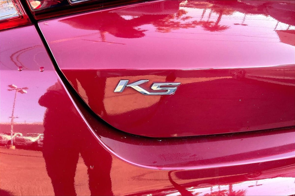 Used 2021 Kia K5 LXS FWD image 8