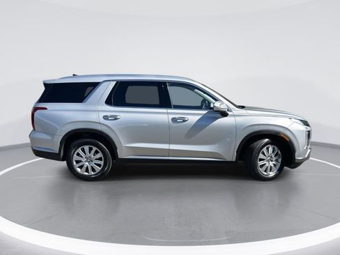 Used 2023 Hyundai Palisade SEL w/ Cargo Package image 3