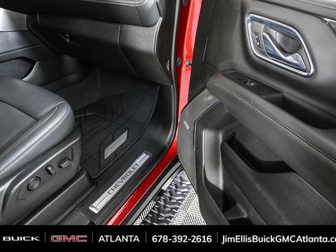 Certified 2024 Chevrolet Tahoe Z71 w/ Luxury Package image 25