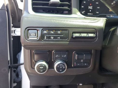 Used 2023 GMC Yukon Denali w/ Denali Reserve Package image 29