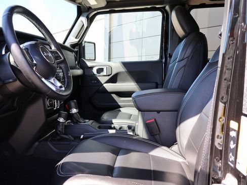 Used 2023 Jeep Wrangler Unlimited Sahara w/ Cold Weather Group image 22