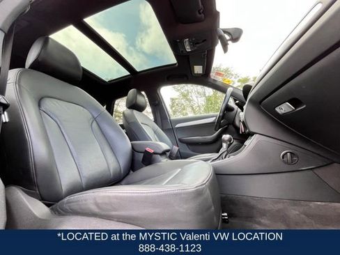 Used 2018 Audi Q3 2.0T Premium image 25