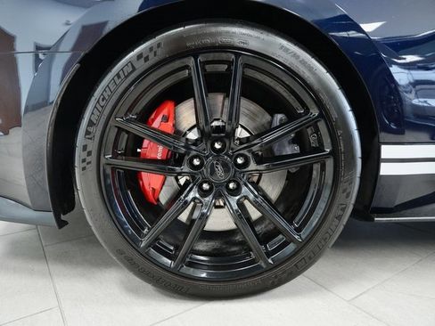 Used 2021 Ford Mustang Shelby GT500 w/ Technology Package image 32