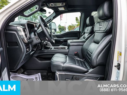 Used 2025 Ford F450 Platinum image 19