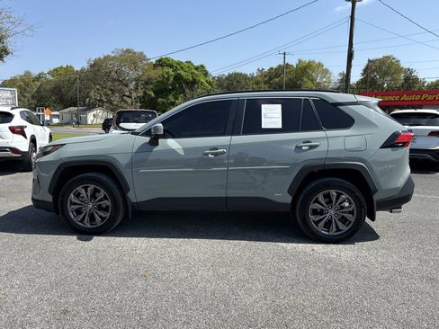 Used 2022 Toyota RAV4 XLE Premium image 2