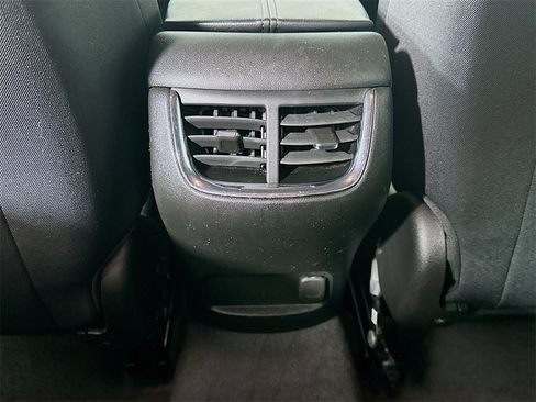 Used 2024 Chevrolet Malibu LT image 22