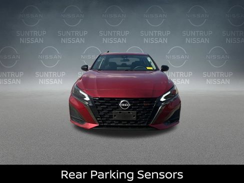 Certified 2024 Nissan Altima 2.0 SR FWD image 10