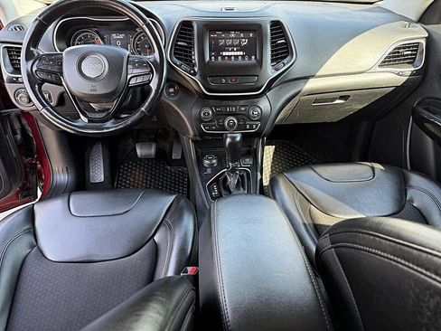 Used 2020 Jeep Cherokee Latitude Plus image 10