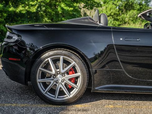 Used 2015 Aston Martin V8 Vantage GT RWD image 10