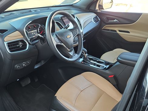 Used 2023 Chevrolet Equinox Premier image 13