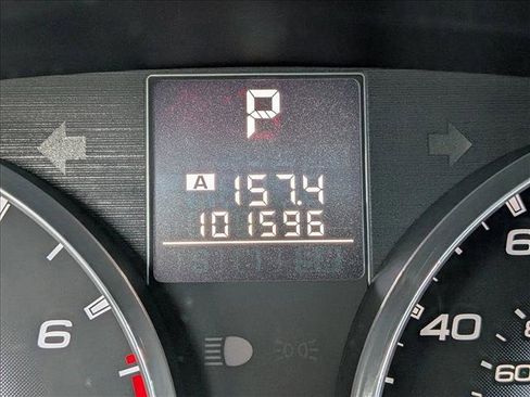 Used 2011 Subaru Outback 2.5i Limited w/ PWR Moonroof Pkg image 10