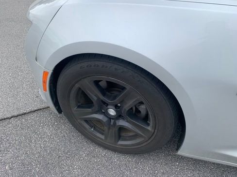 Used 2016 Chevrolet Camaro LT RWD image 11