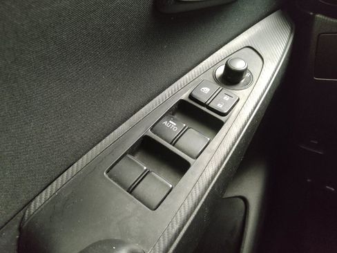 Used 2018 Toyota Yaris iA image 27